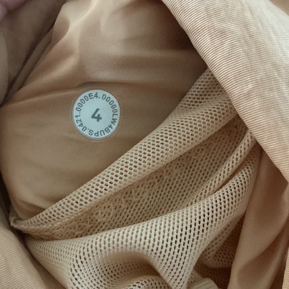 Lululemon Non-Stop Bomber Jacket
Bleached Apricot, Size 4 - Picture 9 of 14